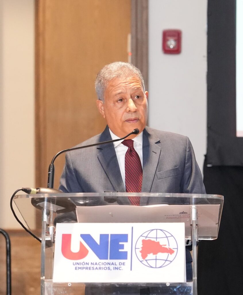 Unión Nacional de Empresarios alerta sobre escasez en el mercado de dólares para desarrollar sus actividades de negocios