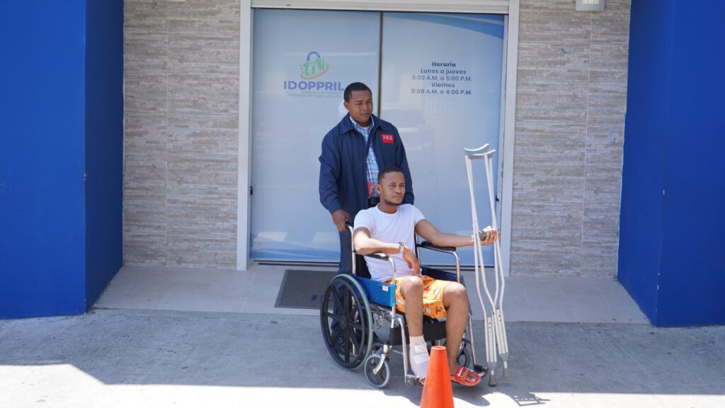 López Solís:Trabajadores extranjeros regularizados deben estar inscritos en Seguridad Social