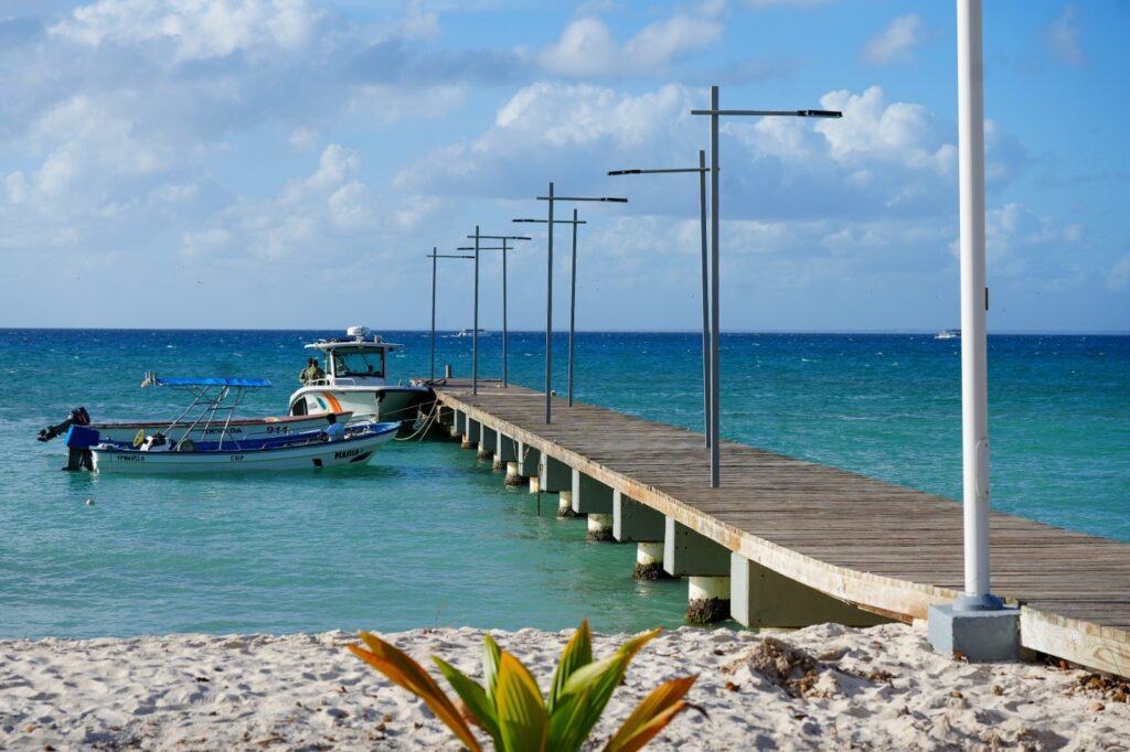 APORDOM INAUGURA REMOZADO MUELLE TURÍSTICO EN CATUANO, ISLA SAONA