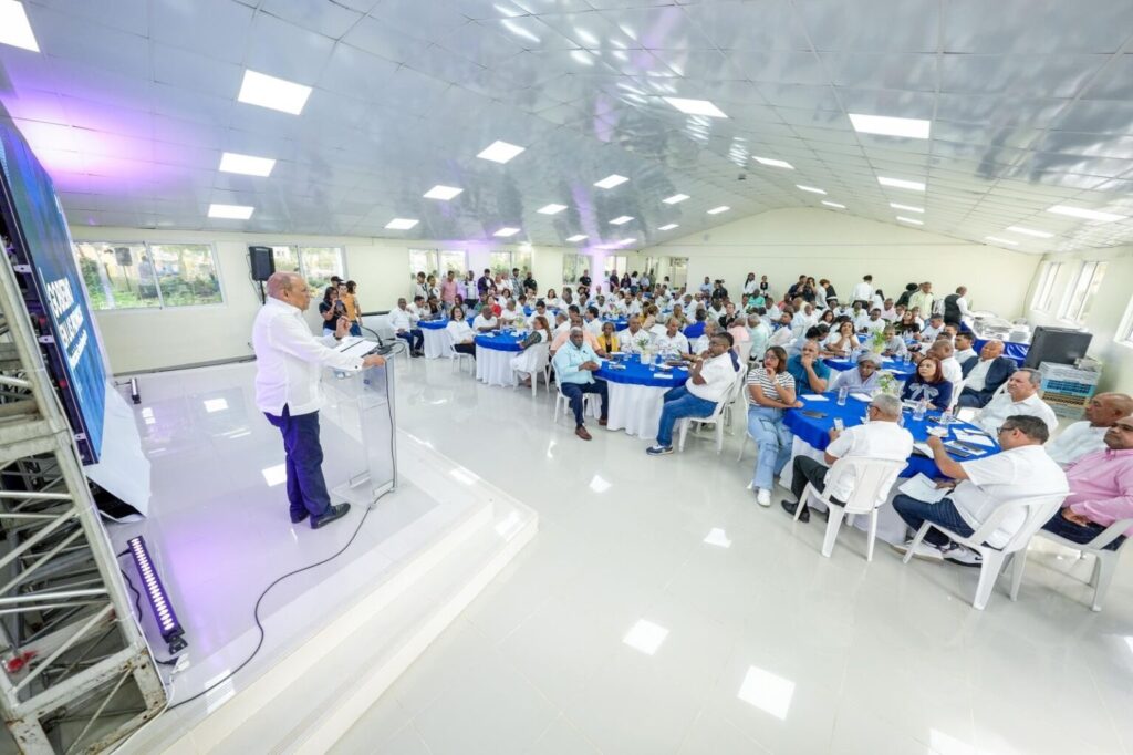 Autoridades y liderazgo acuerdan dar respuestas efectivas a necesidades SDE