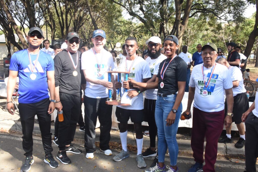 MESCyT celebra primer Maratón Confraternidad 5Km, en el parque Mirador Sur