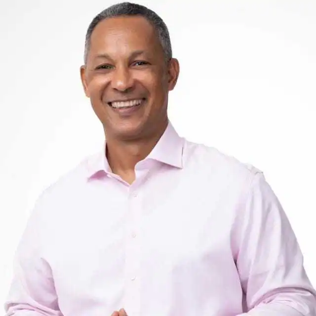 Dionis estima ha sido un fracaso plataforma transparencia del PRM y Abinader