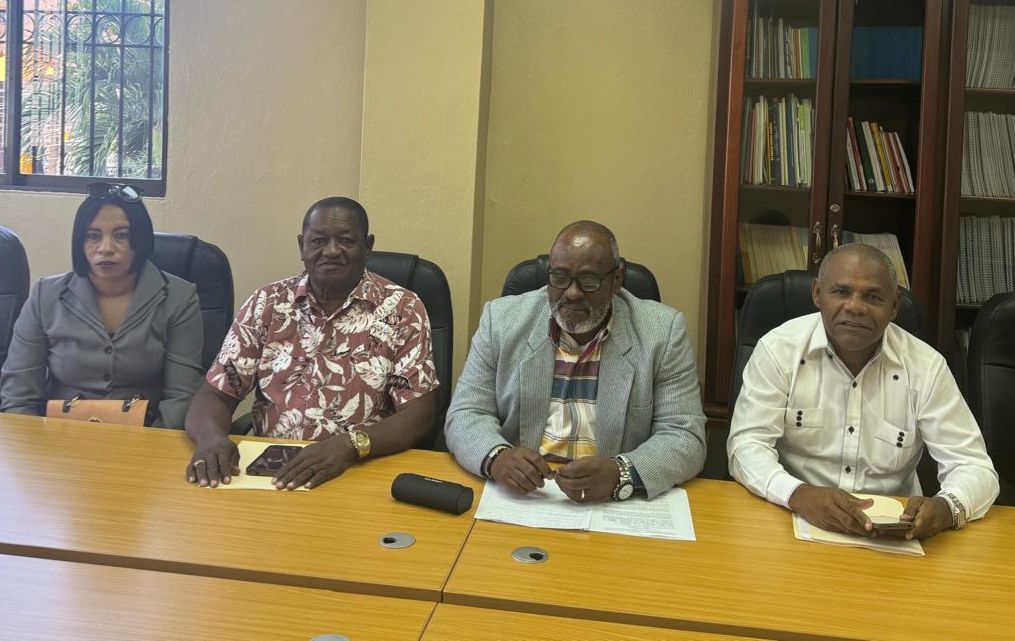 Demandan atender reclamos playeros de Boca Chica