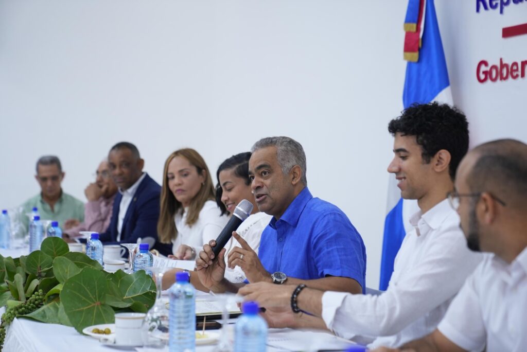 Programa “El Gobierno en la Provincias” inicia en Montecristi bajo la dirección del ministro Joel Santos