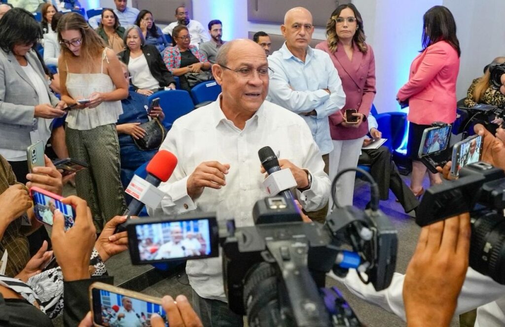 Director de INFOTEP reconoce la valentía y compromiso de los periodistas en su día