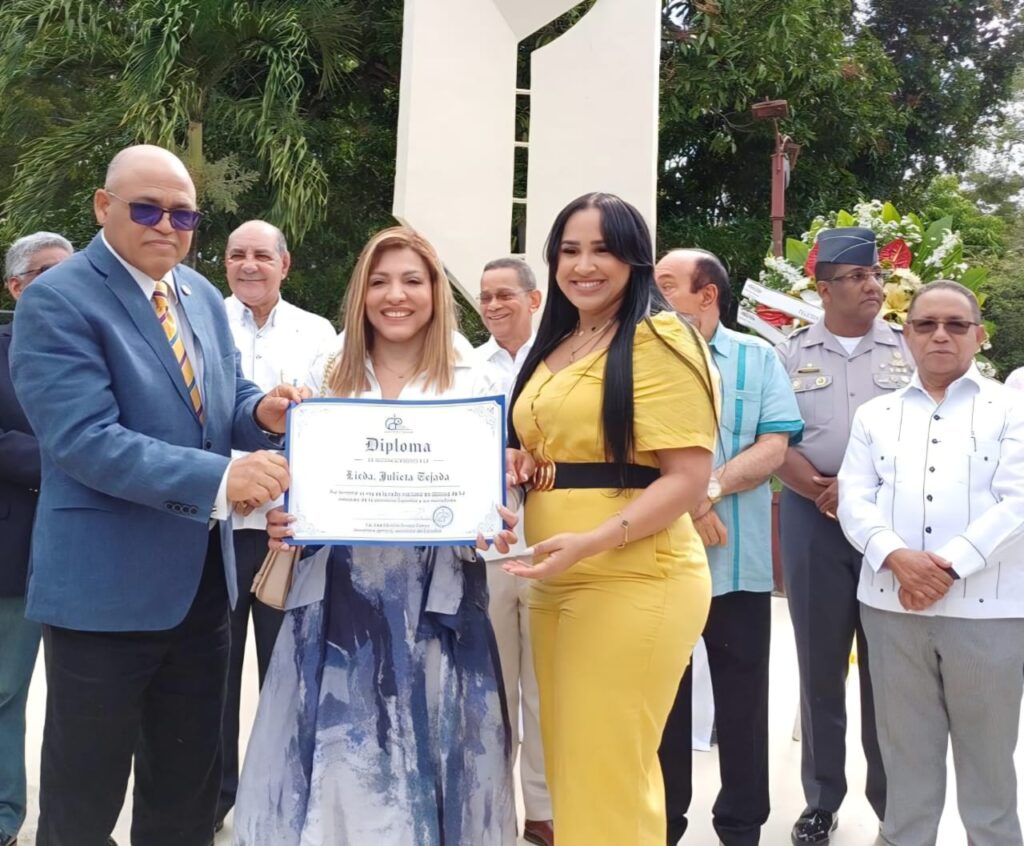 El Colegio Dominicano de Periodistas reconoció a  comunicadora Julieta Tejada
