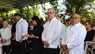 Presidente Abinader asiste a honras fúnebres de la gobernadora de Montecristi, Nelsy Cruz