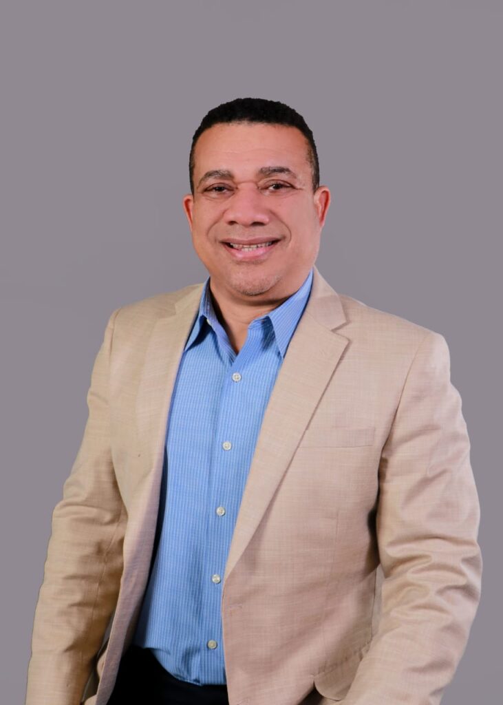 Ex candidato a senador por la Fuerza del Pueblo en Azua denuncia vicios embalse Monte  Grande provoca pánico e inundaciones entre familias que viven bajo su influencia