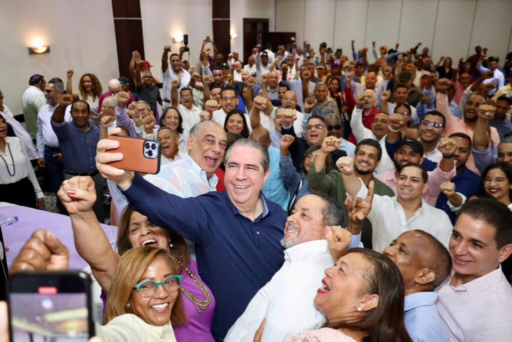 Francisco Javier consolida apoyo interno en el PLD rumbo al 8 de junio