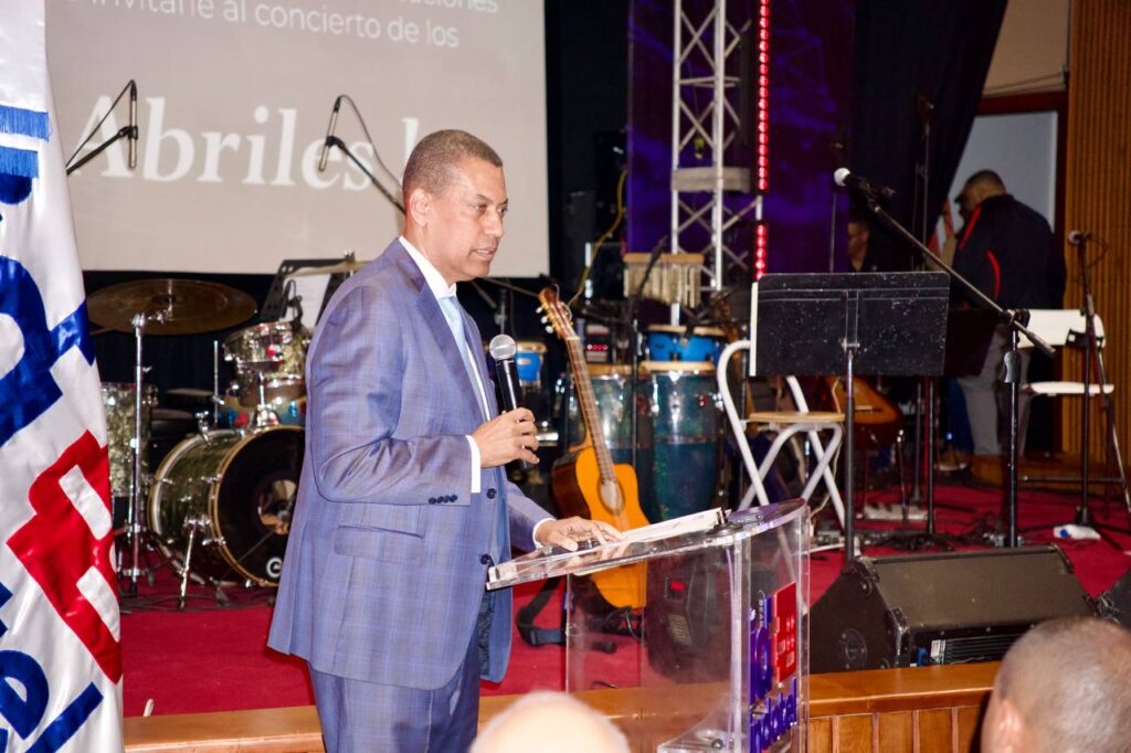 INDOTEL conmemora 60 aniversario de Revolución de Abril con emotivo concierto 