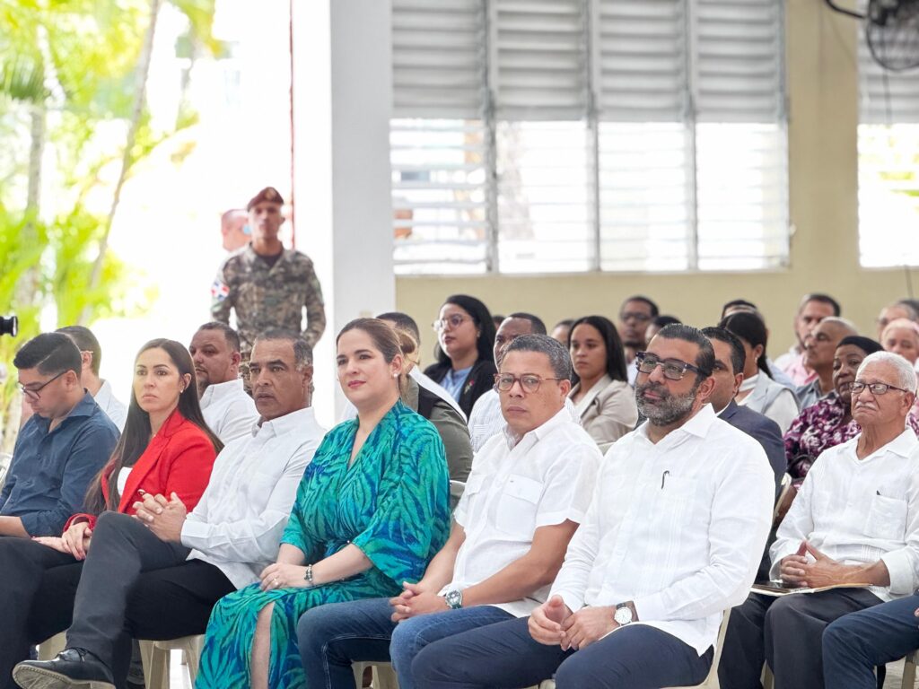 Promipyme entrega RD$110 millones en créditos a microempresarios de Montecristi y La Vega