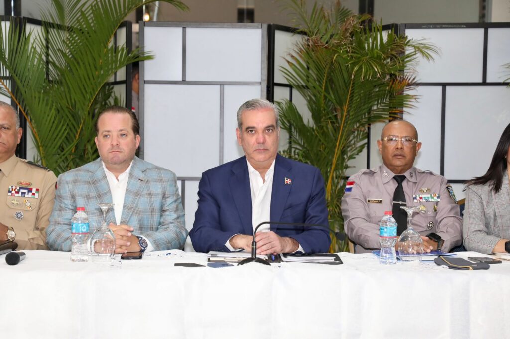 Presidente Abinader encabeza reunión de seguimiento al Plan de Seguridad Ciudadana