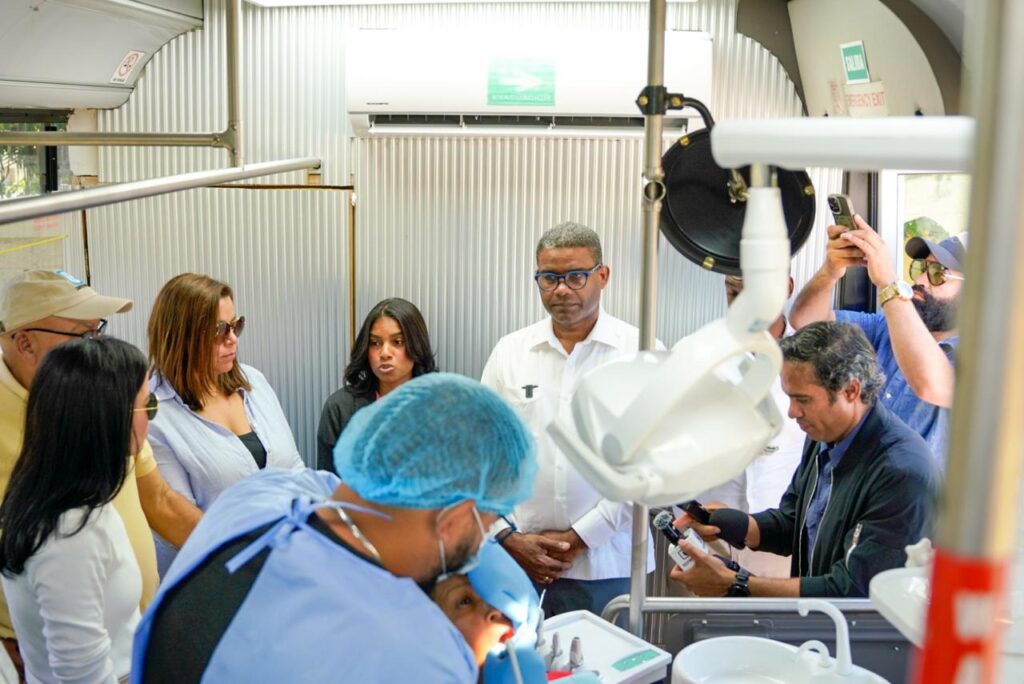 Propeep mantiene una agenda de trabajo activa y simultánea para beneficiar a sectores vulnerables del país