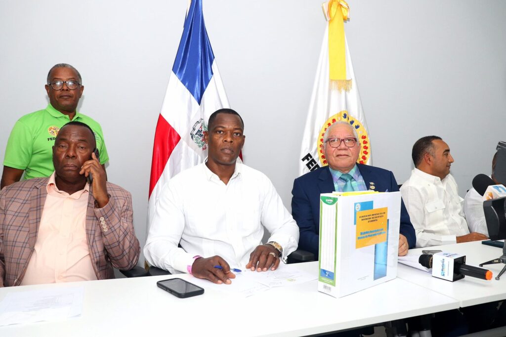 FEDODIM ANUNCIA SOMETEMIENTO A LA JUSTICIA DEL MINISTRO DE VIVIENDA CARLOS BONILLA POR DAÑOS Y PERJUICIOS.