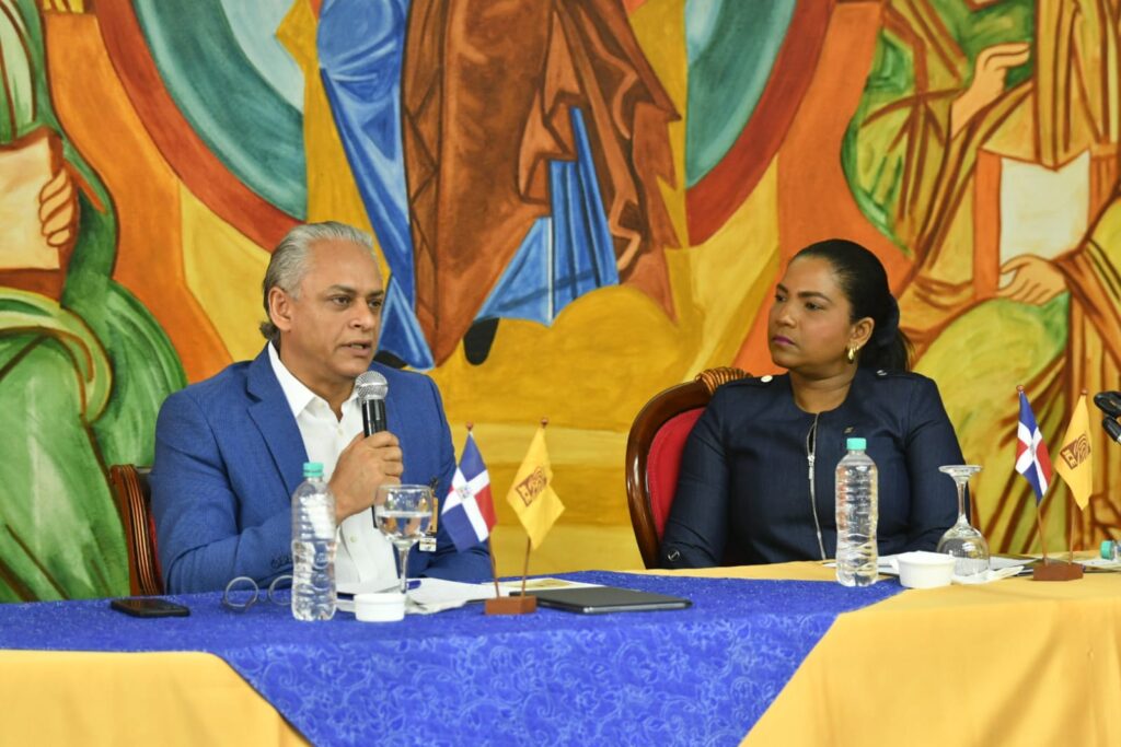 JCE concluye presentación del proyecto de la nueva cédula a líderes católicos; continuará con otros sectores