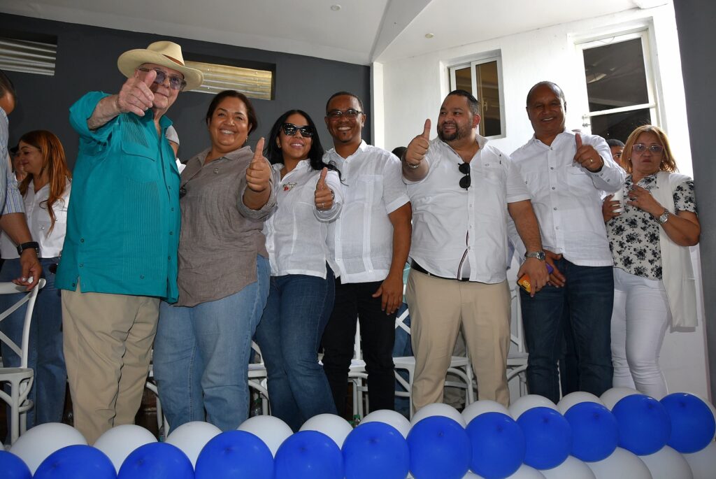 Presidente del Frente Agropecuario del PRM anuncia apoyo a precandidatura de Carolina Mejía