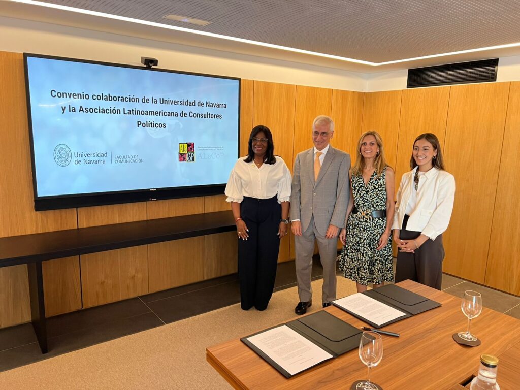 Nuevo convenio de la Universidad de Navarra y la Asociación Latinoamericana de Consultores Políticos