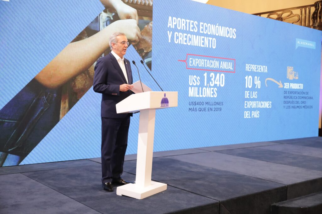 Presidente Abinader destaca que el tabaco dominicano supera los US$1,340 millones en exportaciones y genera 122 mil empleos