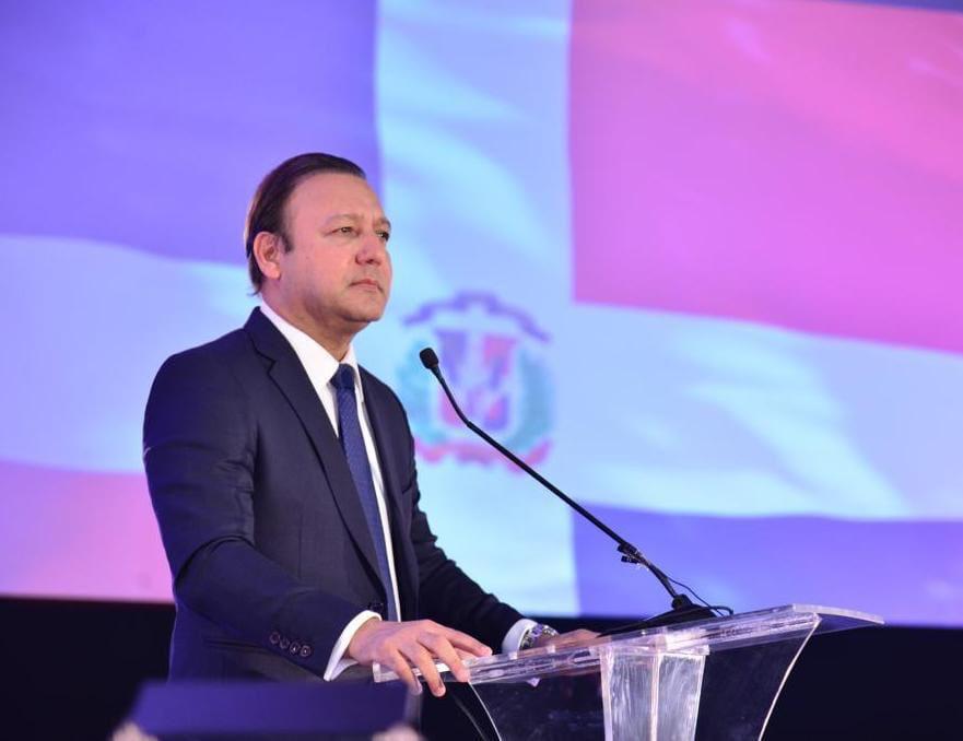 Abel Martínez denuncia falta de cupo en escuelas públicas para hijos de dominicanos