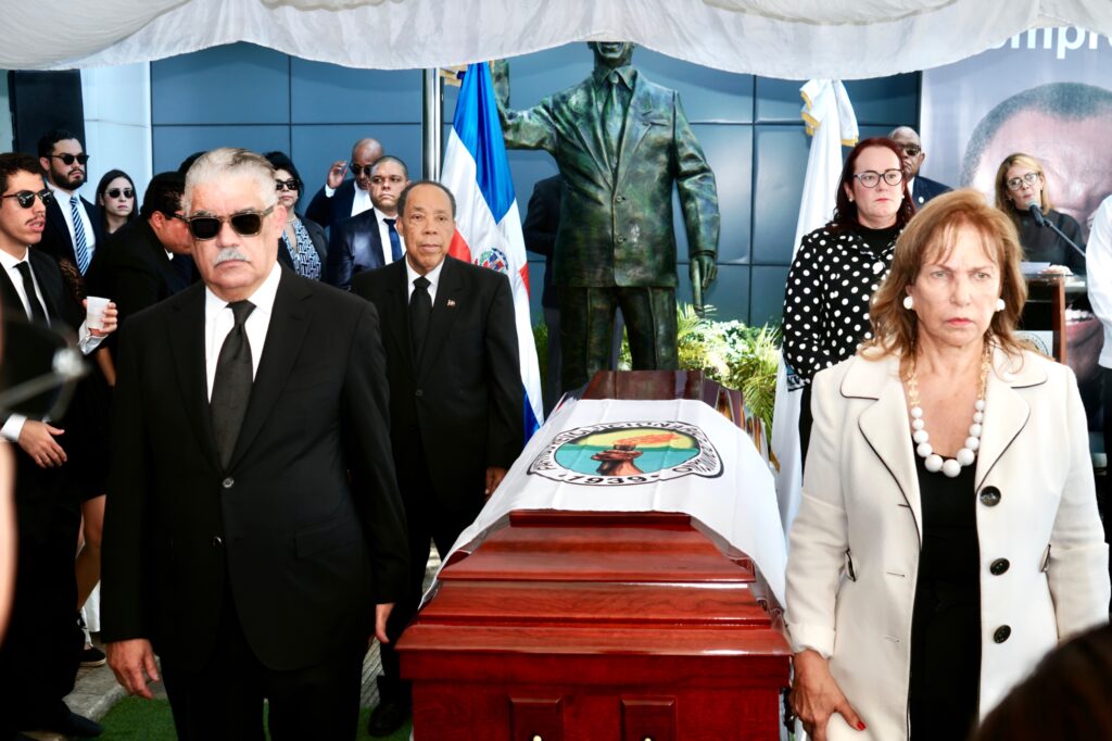 El PRD rinde homenaje póstumo a Rafael “Fello” Suberví Bonilla