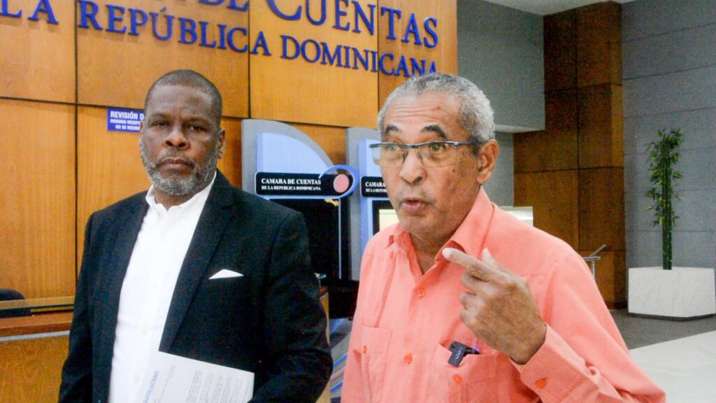 Centrales sindicales depositan en Cámara de Cuentas solicitud de auditoría al SENASA