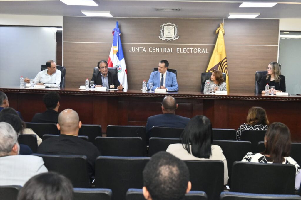 Junta Central Electoral queda recertificada con sus cuatro normas ISO