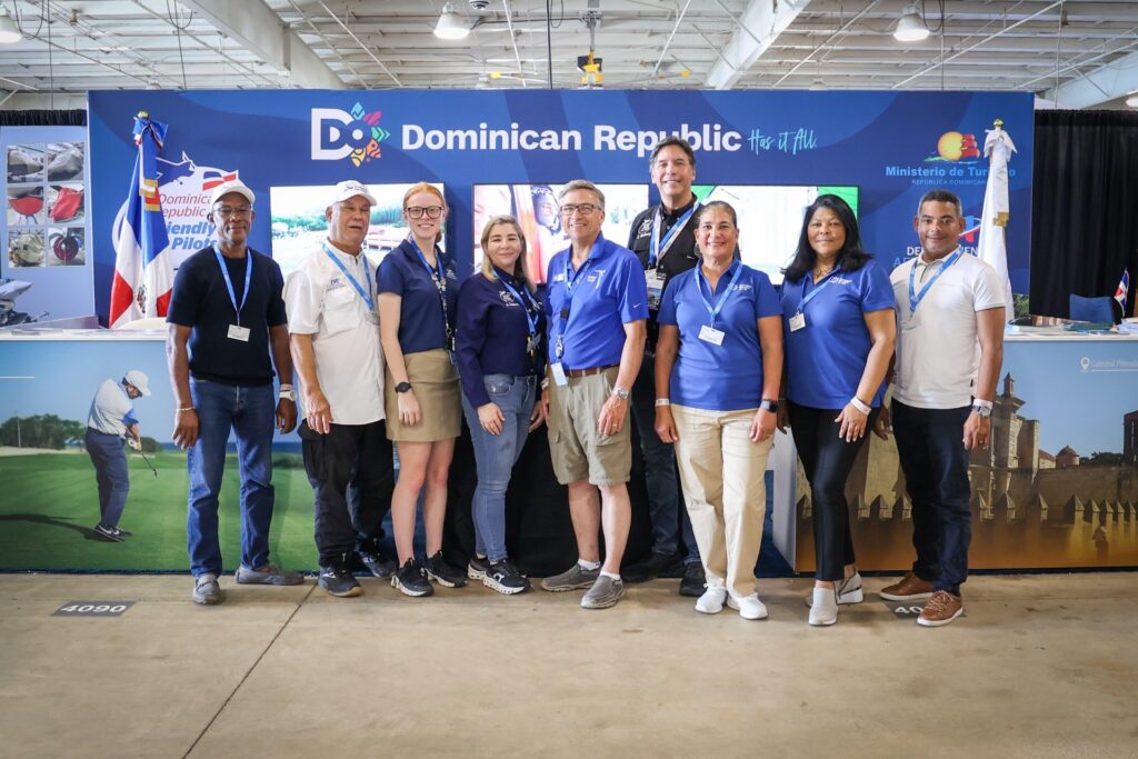 RD se destaca nuevamente en feria de aviación más grande del mundo celebrada en EEUU