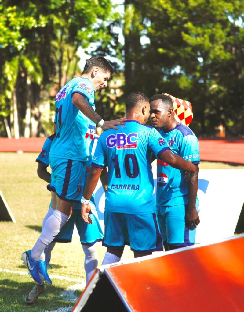 Salcedo FC vence a Atlántico y se mantiene la cima del torneo