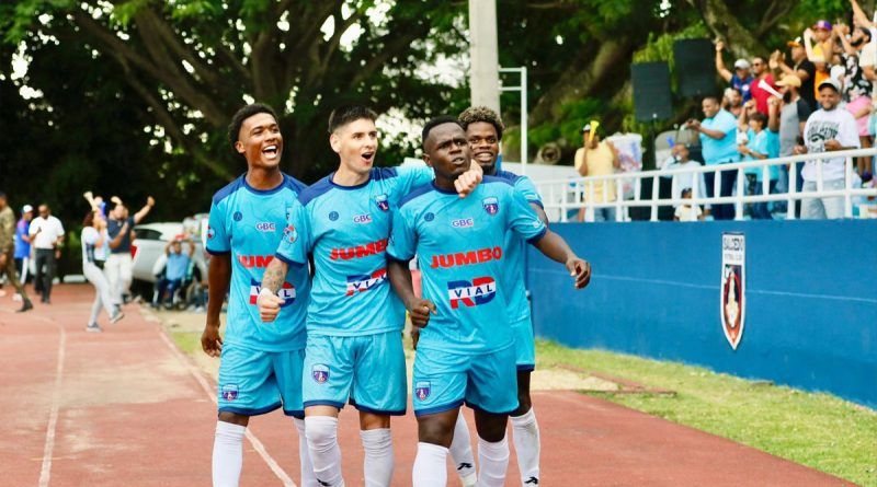 Salcedo FC sigue invicto y líder tras vencer a Jarabacoa