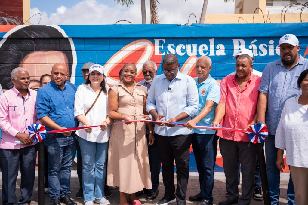 Propeep entrega cuarto Paseo de los Colores en Capotillo; proyecta populoso sector como cuna del arte urbano