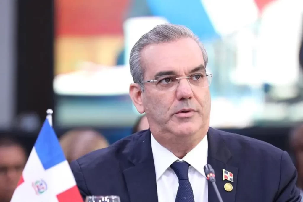 Presidente Abinader emite decreto que modifica la integración de Comisión Presidencial de las Cuevas del Pomier