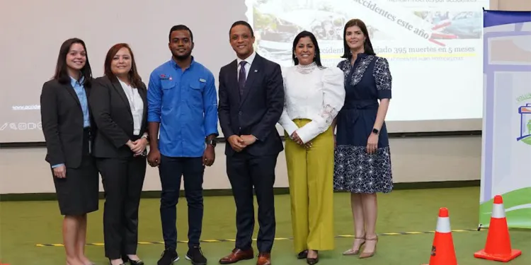 Voluntariado Bancentraliano promueve la educación vial mediante la charla “En marcha segura”