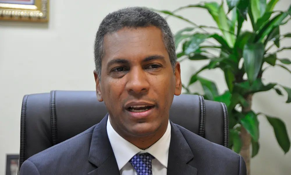 Demóstenes Martínez exige al Gobierno explicaciones por incremento desproporcionado en obra del arroyo Gurabo