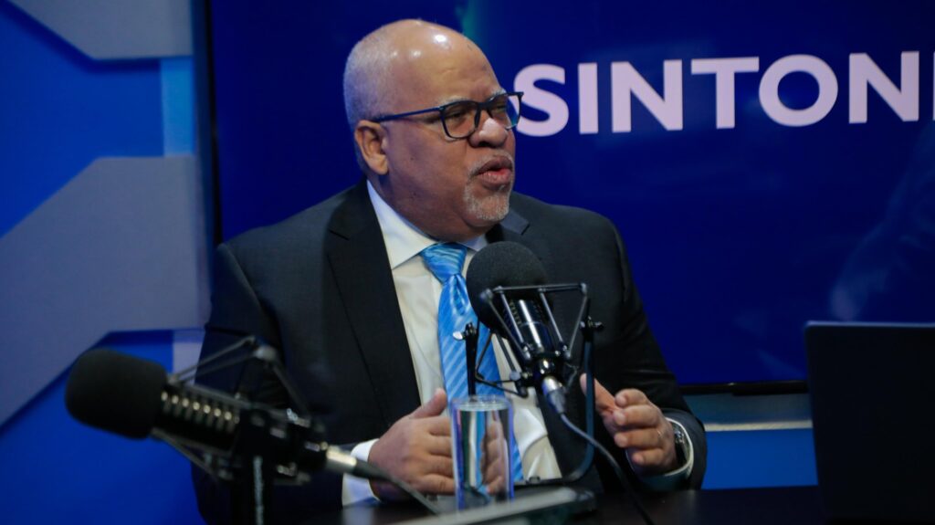 Director de Promipyme, Fabricio Gómez Mazara: En gestión Luis Abinader, RD, logra estabilidad política y crecimiento económico»