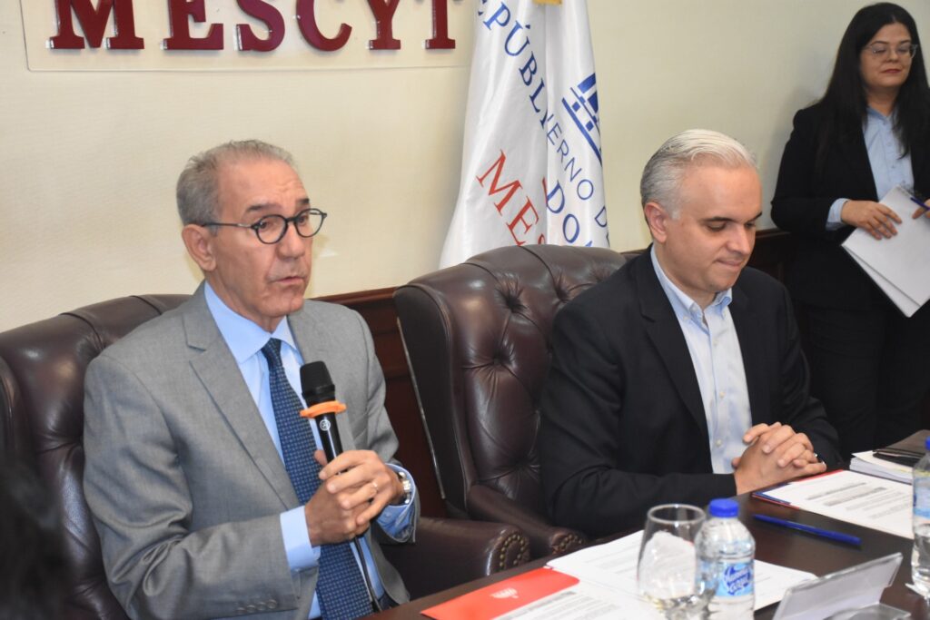 MESCyT eleva a 2,035 los científicos de la Carrera Nacional de Investigadores con 463 nuevos ingresos