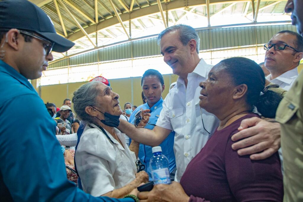 Presidente Abinader sostendrá almuerzo este sábado con militares en el Ministerio de Defensa; participará en el XIX Congreso Nacional Ordinario «Un Nuevo Contrato Social” en el Distrito Nacional