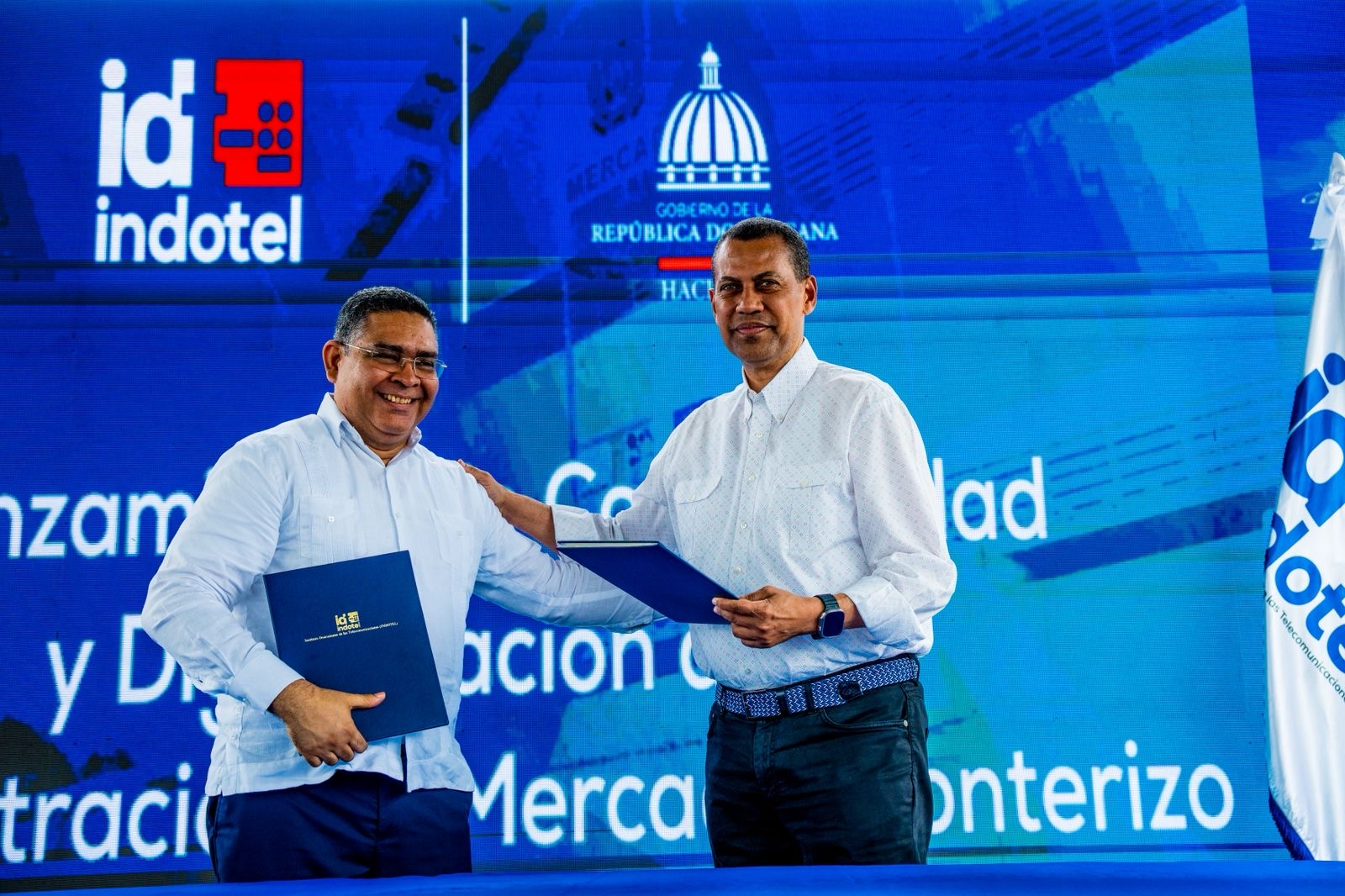 Indotel y Ministerio de Hacienda y Economía modernizan sistema de cobros en Mercado Fronterizo de Dajabón