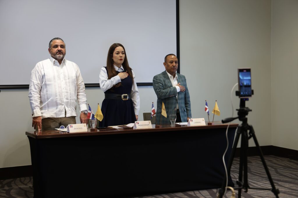 JCE recibe propuestas de aspirantes a miembros de las OCLEE en Chile y Panamá