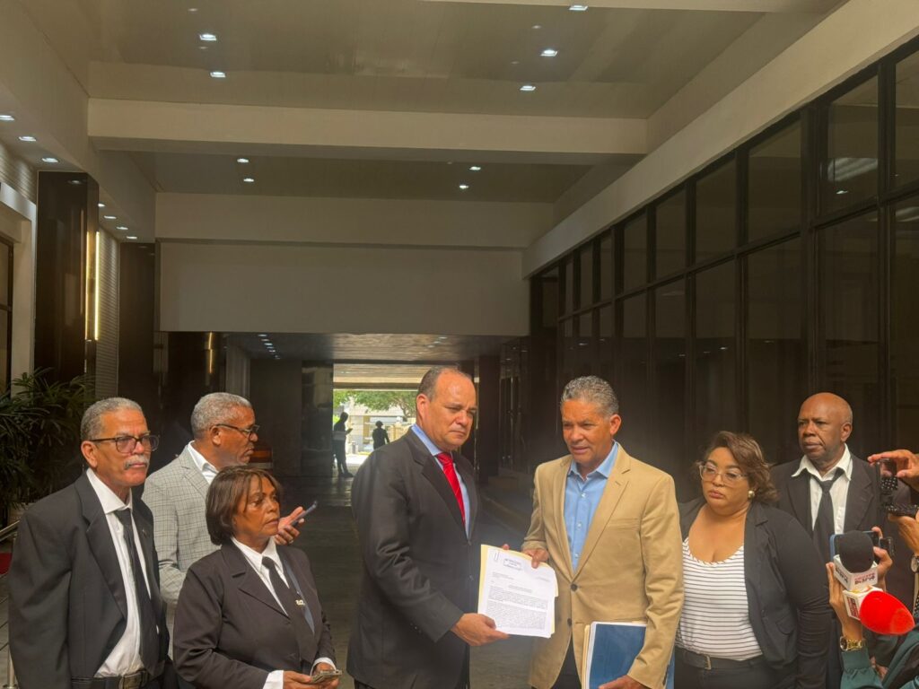 Primero Justicia advierte nuevo código procesal penal impondría un Estado PolicialAumenta a 36 meses prisión preventiva, y 6 años duración de procesos.