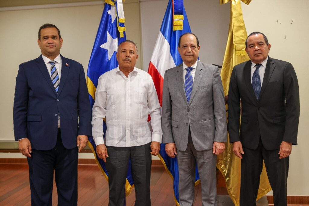 JCE recibe propuestas de aspirantes a miembros de las OCLEE en Curazao, San Martín, Toronto y Montreal