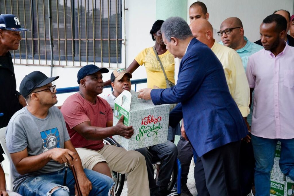 Leonel Fernández realizará visita solidaria a Santiago con entregas navideñas y encuentro comunitario