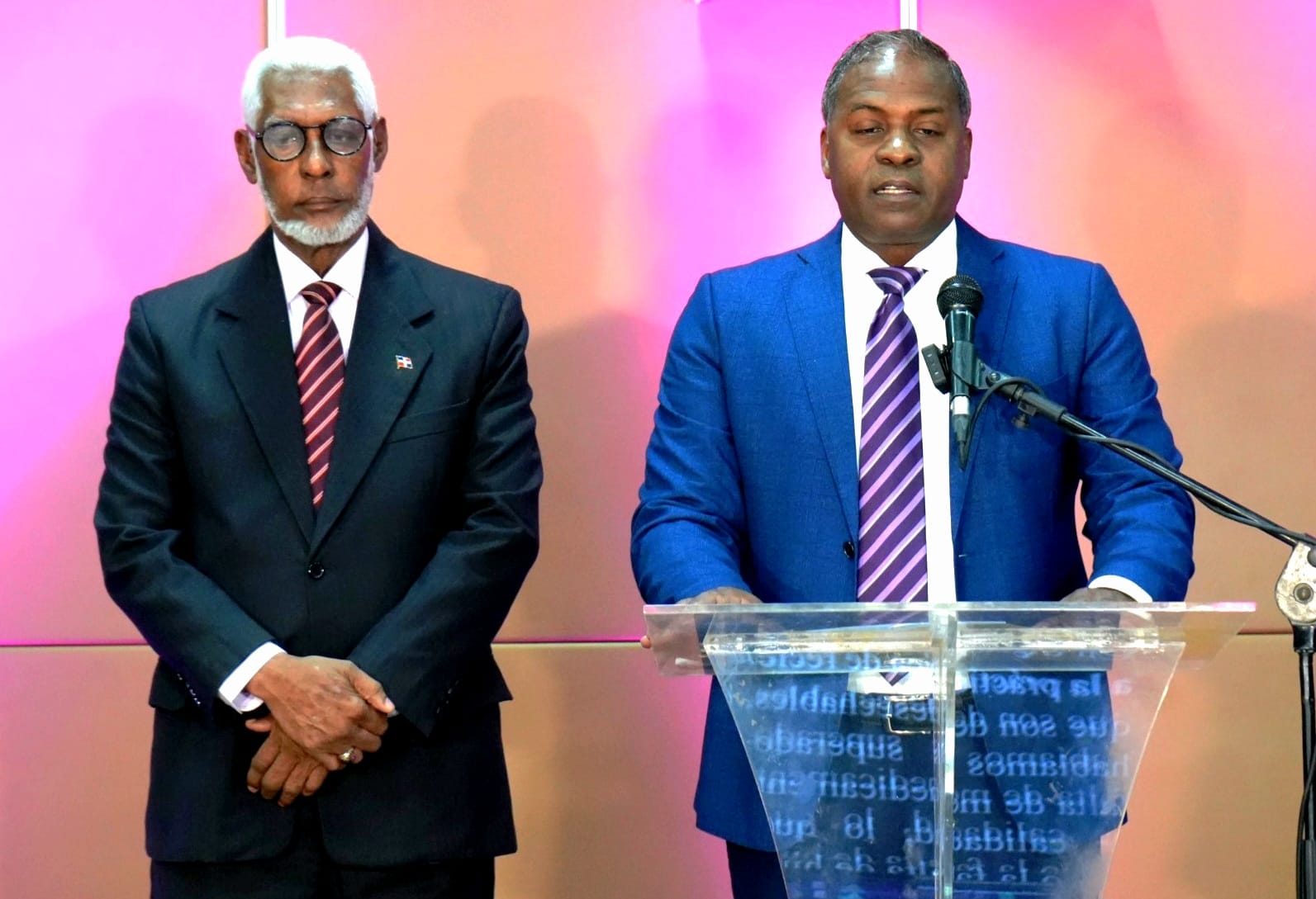 PLD denuncia descalabro del sistema de salud y exige mayor transparencia 