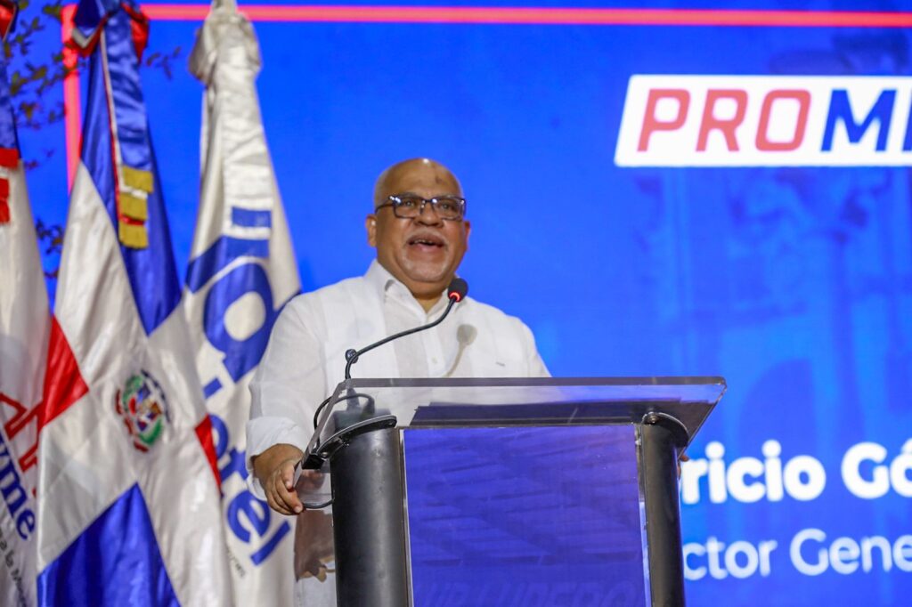 Gobierno impulsa inclusión financiera y transformación digital en San Cristóbal