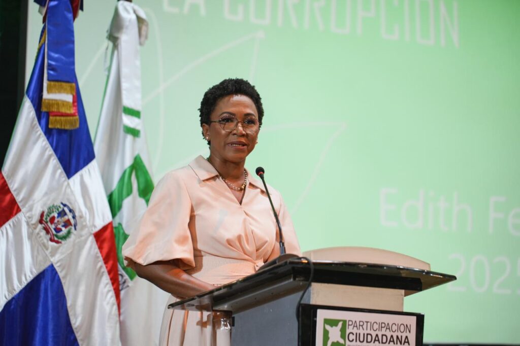 Participación Ciudadana reconoce la trayectoria ética y ejemplar de la periodista Edith Febles