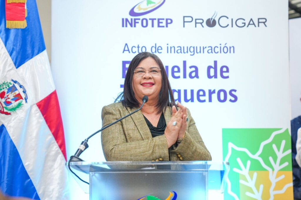 INFOTEP y PROCIGAR inauguran Escuela de Tabaqueros que impulsará empleo, capacitación y desarrollo productivo en el sector tabacalero