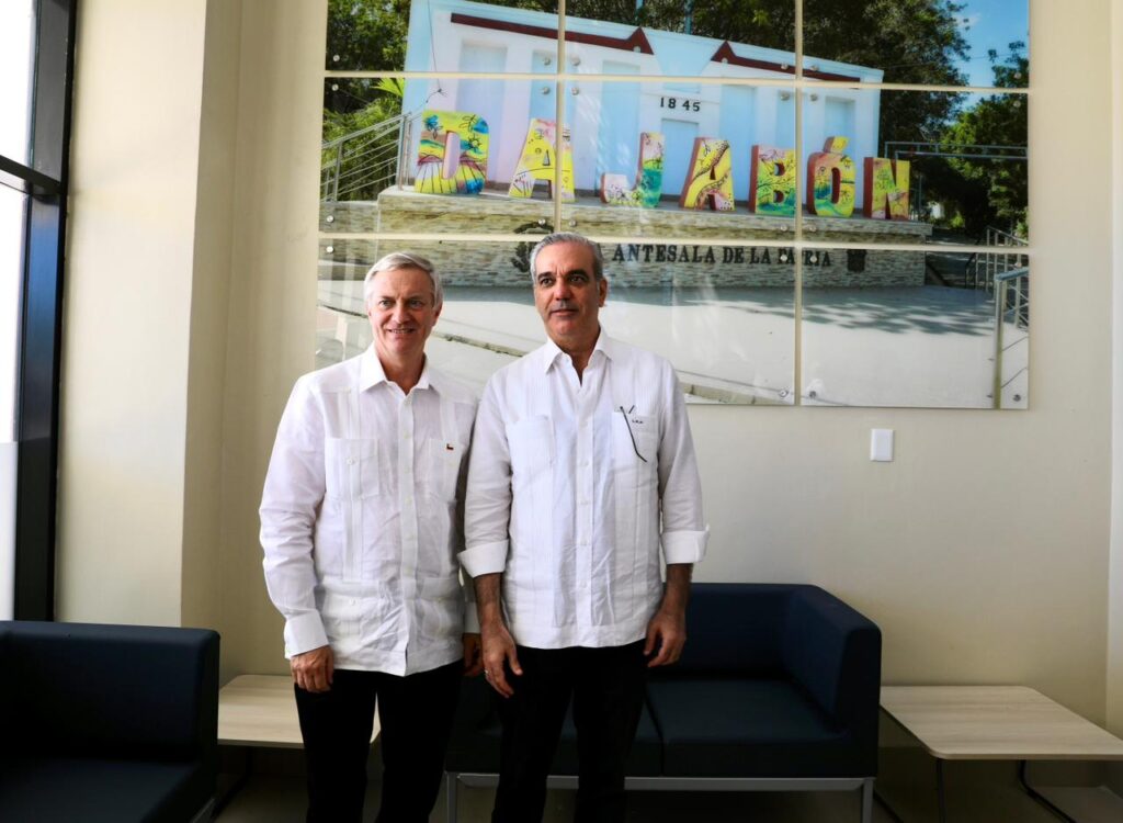 Presidente Abinader entrega nuevo Hospital Regional Matías Ramón Mella en Dajabón para fortalecer y acercar la atención de salud en la frontera