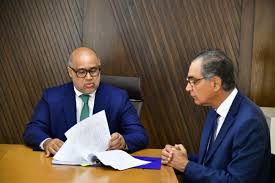 Juez Rigoberto Sena desconsideró, violentó dignidad, garantías de intimidad y presunción de inocencia ex director de Senasa