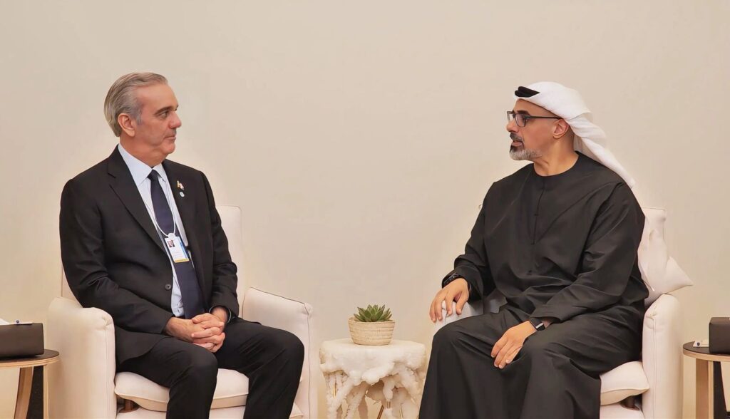 Presidente Abinader sostiene audiencia con el príncipe heredero de Abu Dhabi y concluye agenda en Emiratos Árabes Unidos