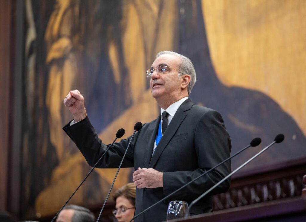 Presidente Abinader destaca robustecimiento del mercado laboral: República Dominicana alcanza los 5.1 millones de personas ocupadas