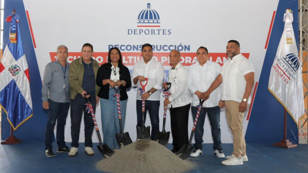 Ministro Kelvin Cruz inicia reparación del Multiuso de Piedra Blanca con inversión de RD$ 21.4 millones